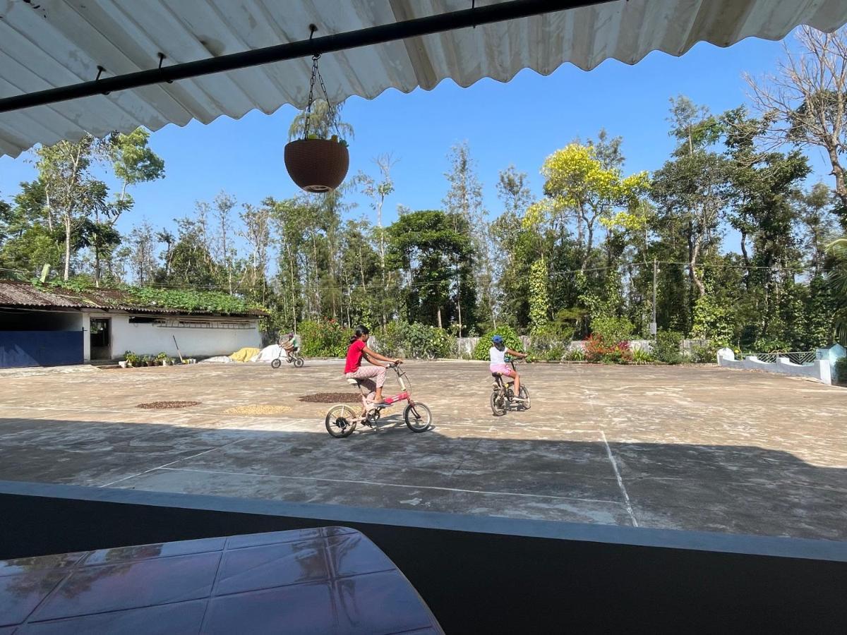 New Organic Home Stay Mudigere Bagian luar foto